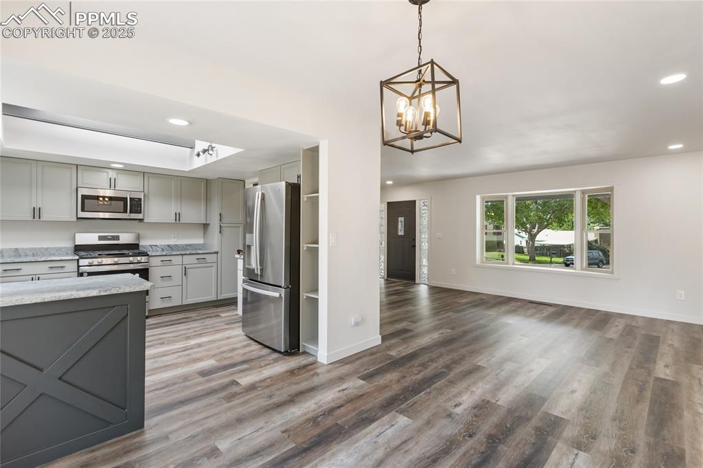 Image 9 of 36: Kitchen