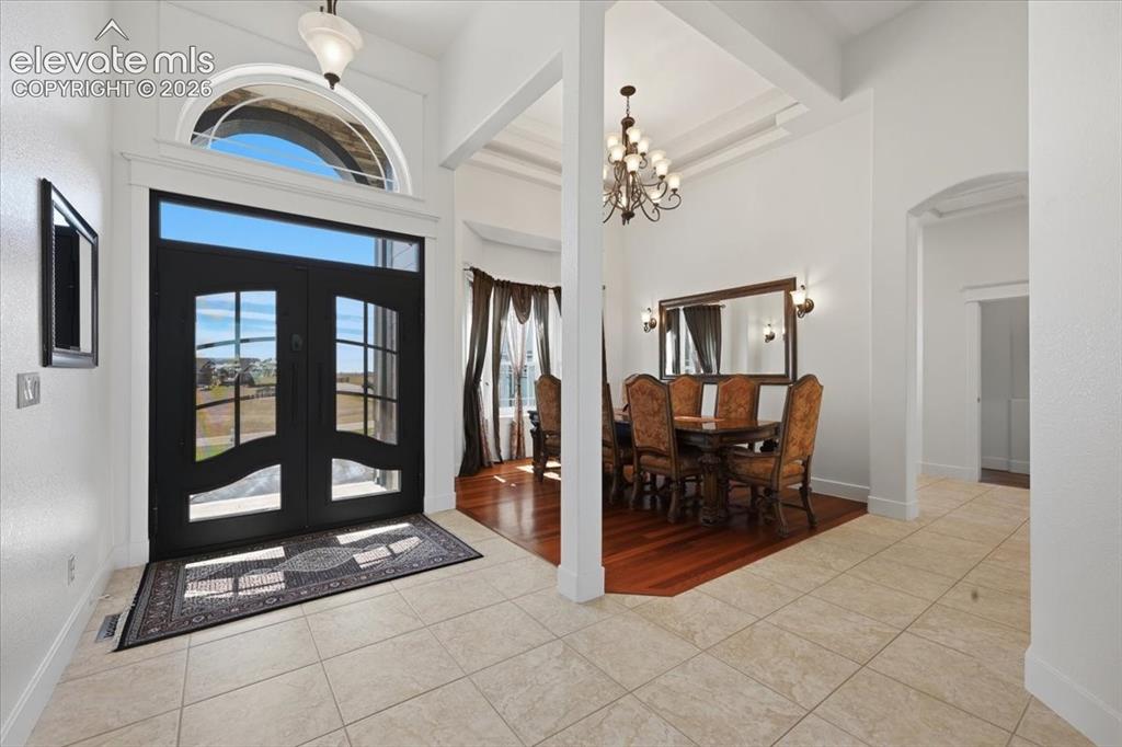 Image 4 of 50: Entrance Foyer
