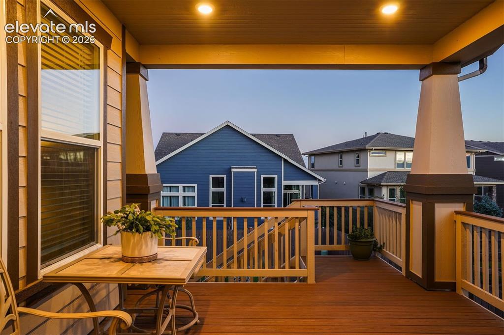 Image 5 of 43: Deck