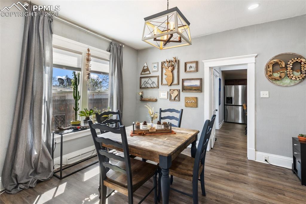 Image 12 of 38: Dining Area