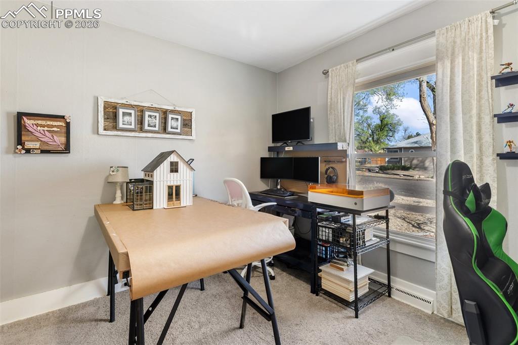 Image 6 of 38: Bedroom