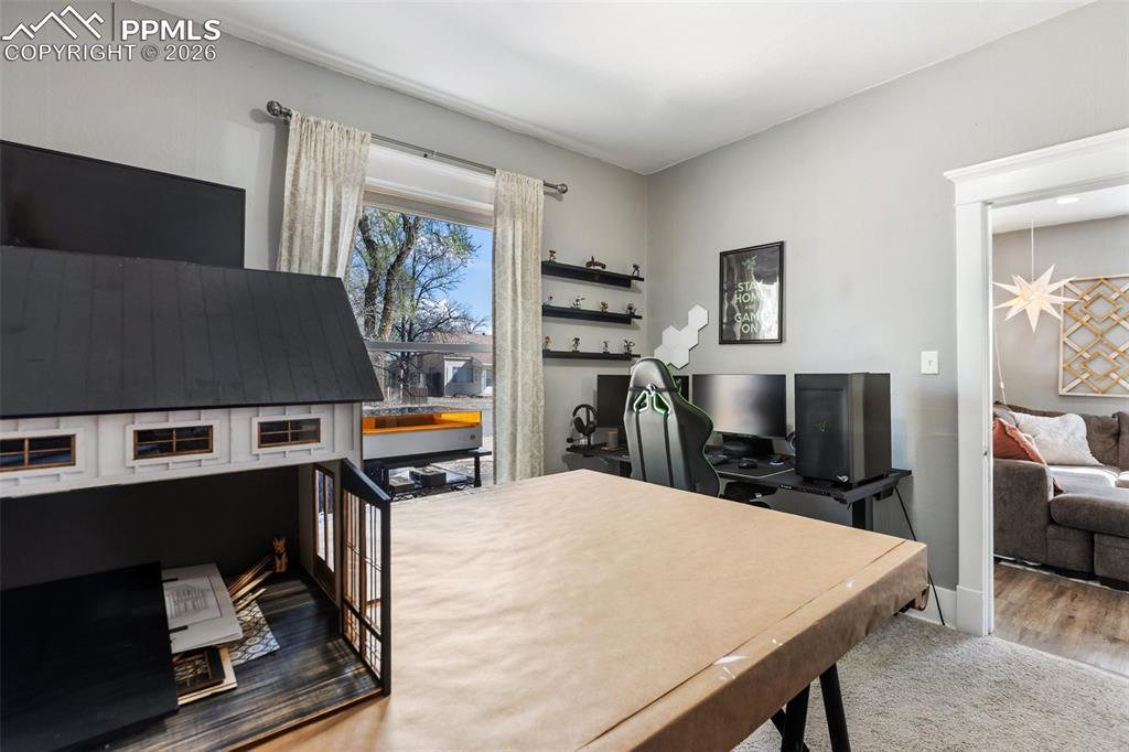 Image 7 of 38: Bedroom