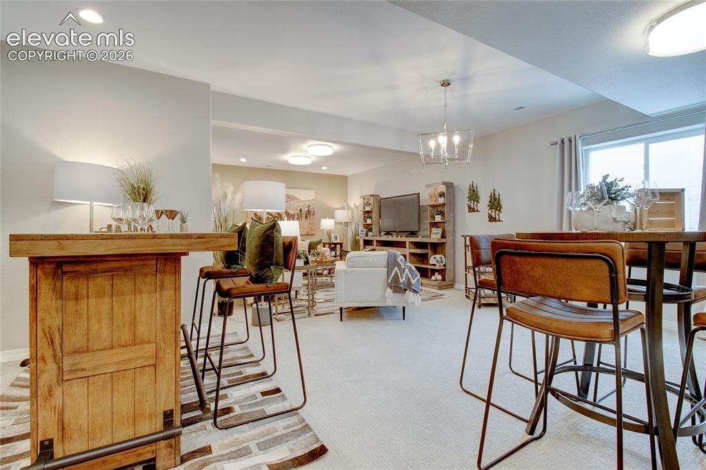 Image 41 of 46: Dining Area