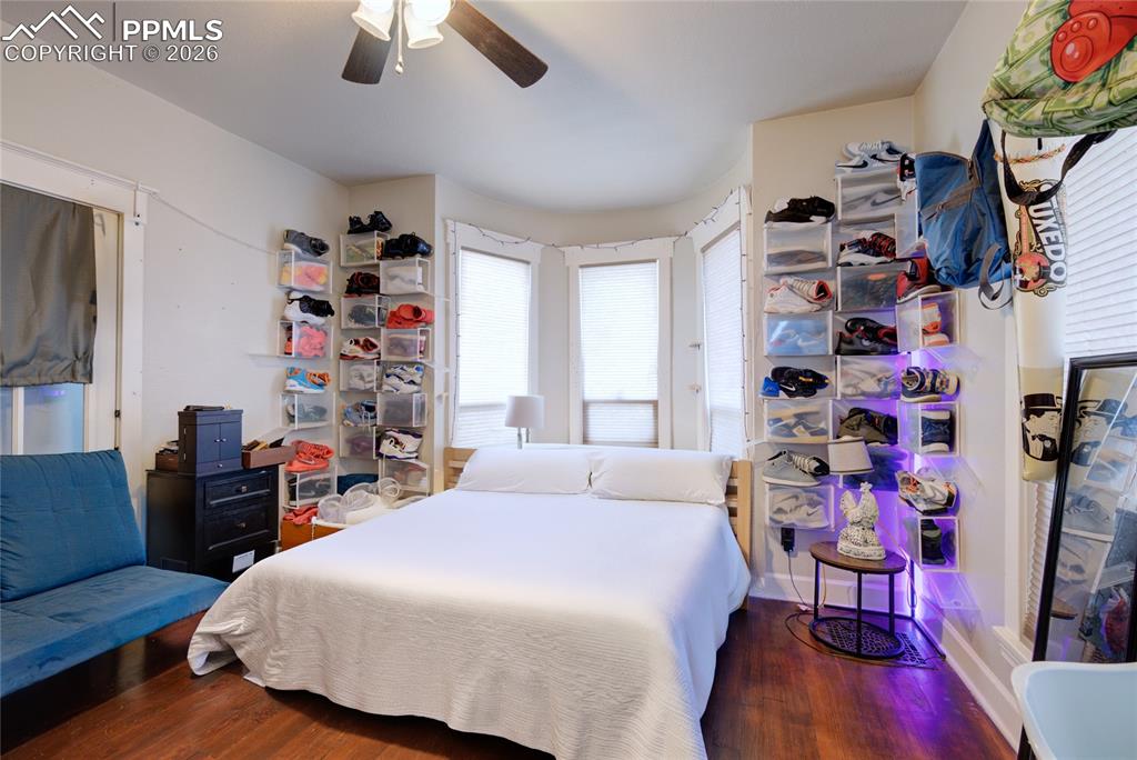 Image 4 of 33: Lower unit 1st bedroom to right of front door