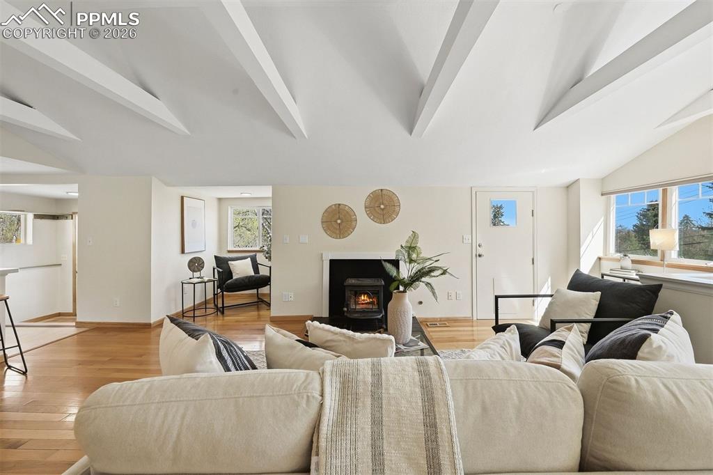 Image 13 of 45: Living Room