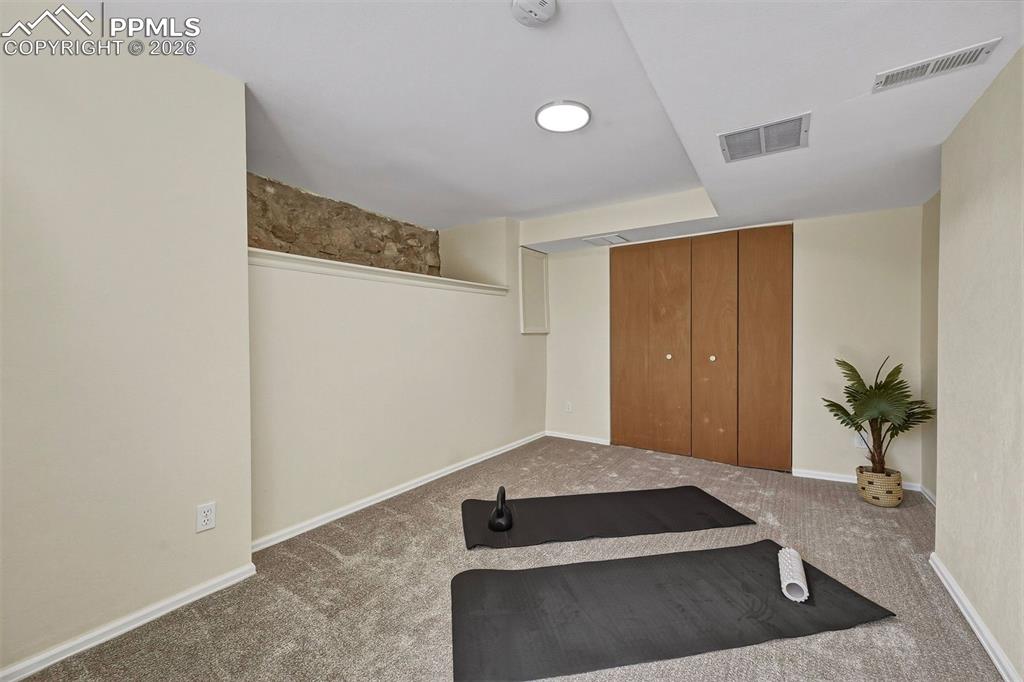 Image 26 of 45: Exercise Room