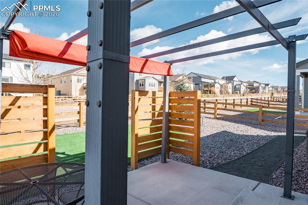 Image 22 of 28: Patio