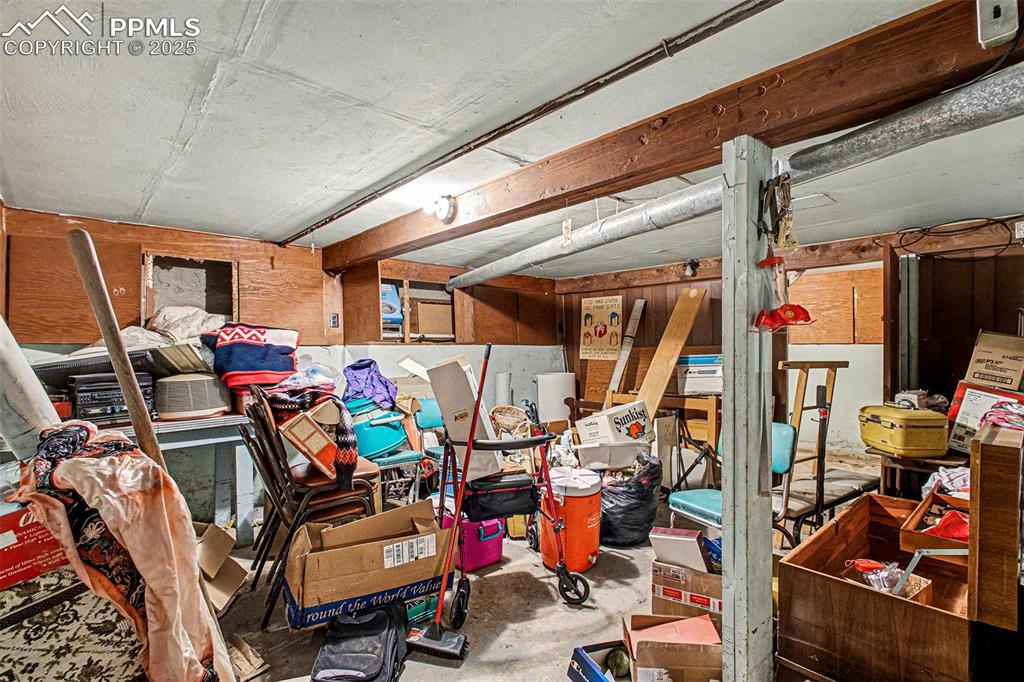 Image 13 of 19: 1/2 Basement 