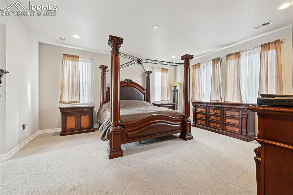 Image 27 of 48: Primary suite / ensuite