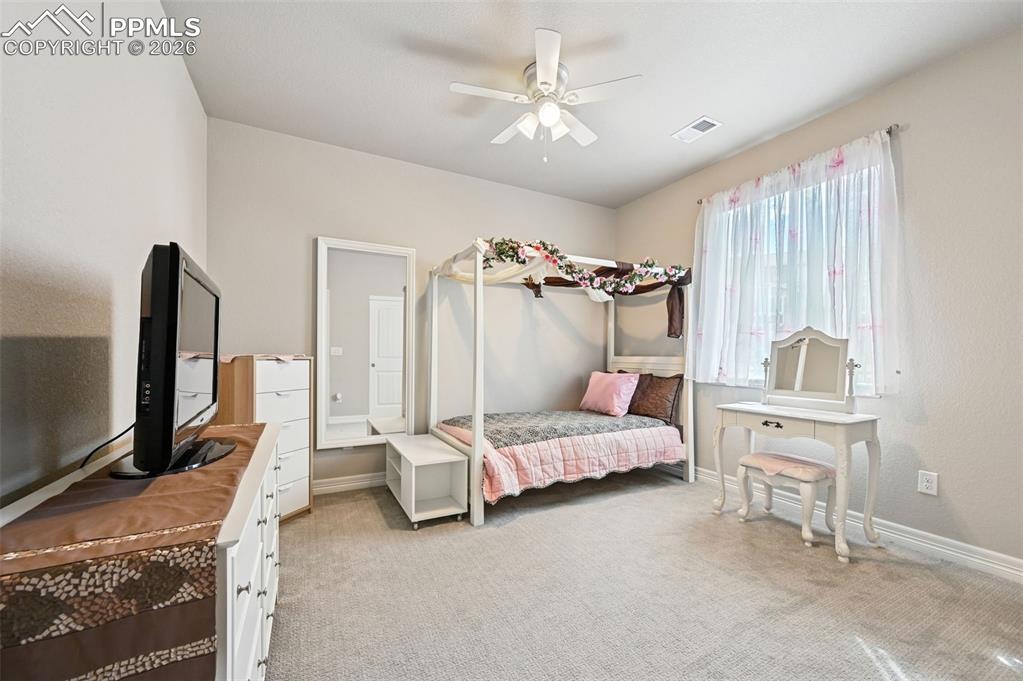 Image 33 of 48: Second bedroom