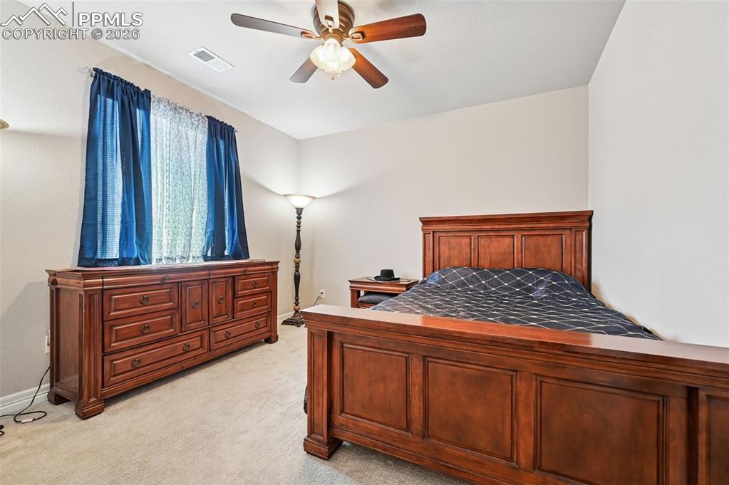 Image 35 of 48: Third bedroom