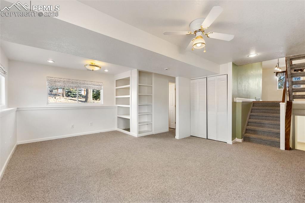 Image 26 of 50: Family Room