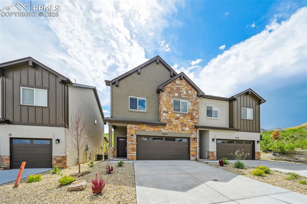 Caption: Gorgeous 3 Bedroom, 3 Bathroom, Contemporary end-unit Townhome in Tuscan Foothills Village.
