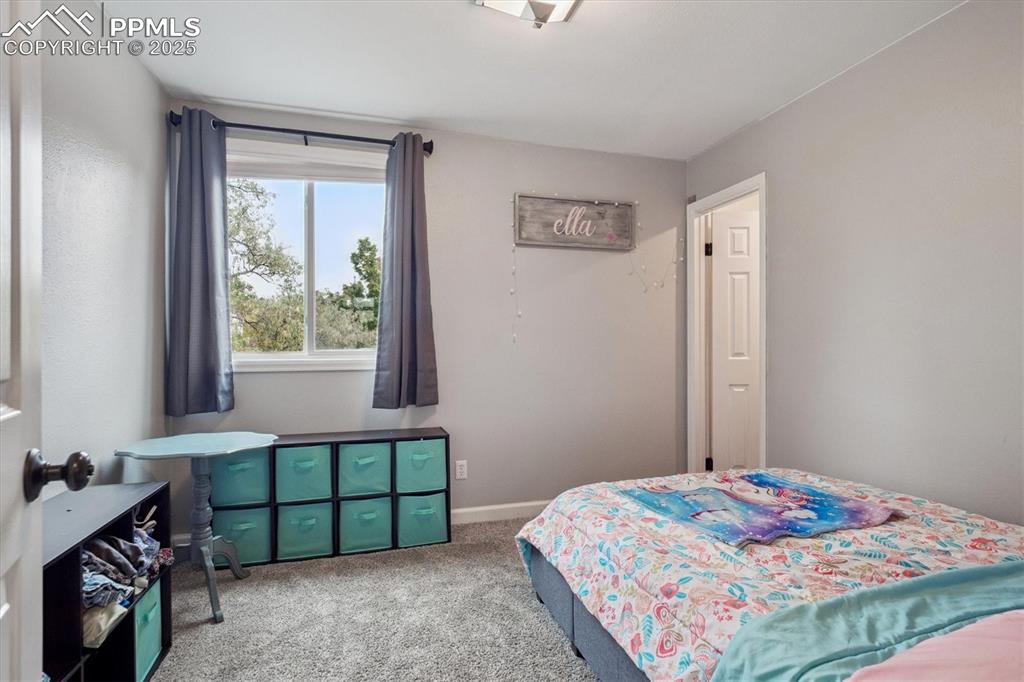 Image 11 of 28: Bedroom