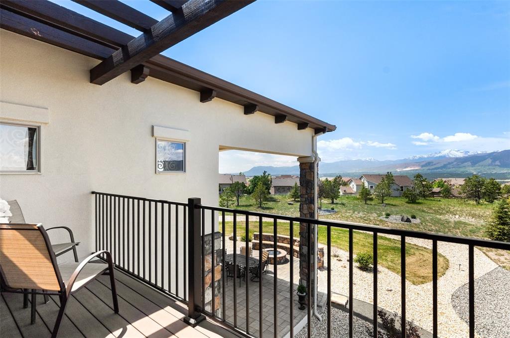 Image 25 of 50: Owners