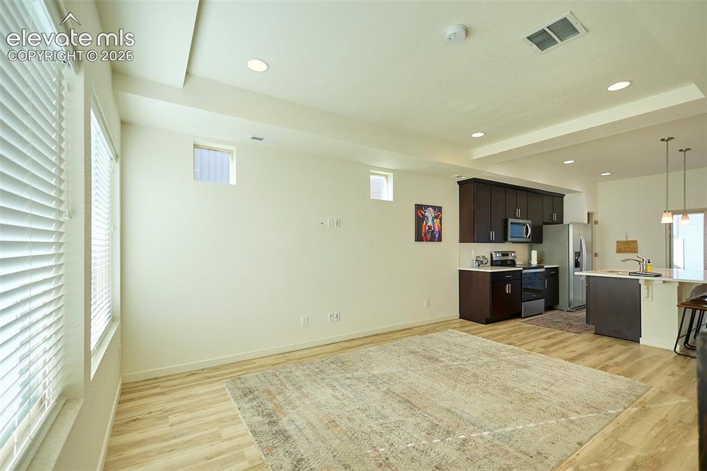 Image 18 of 50: Living Room