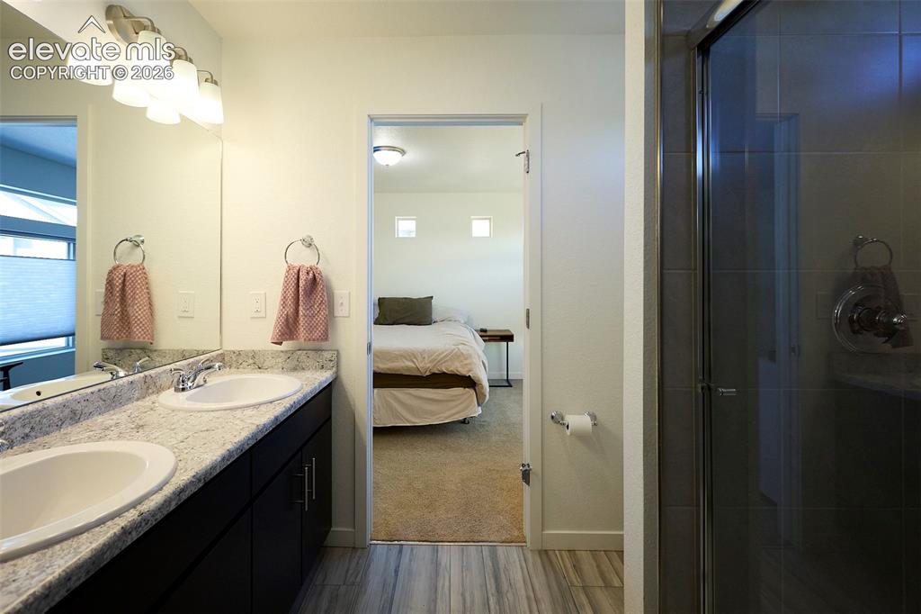 Image 25 of 50: Master Bathroom