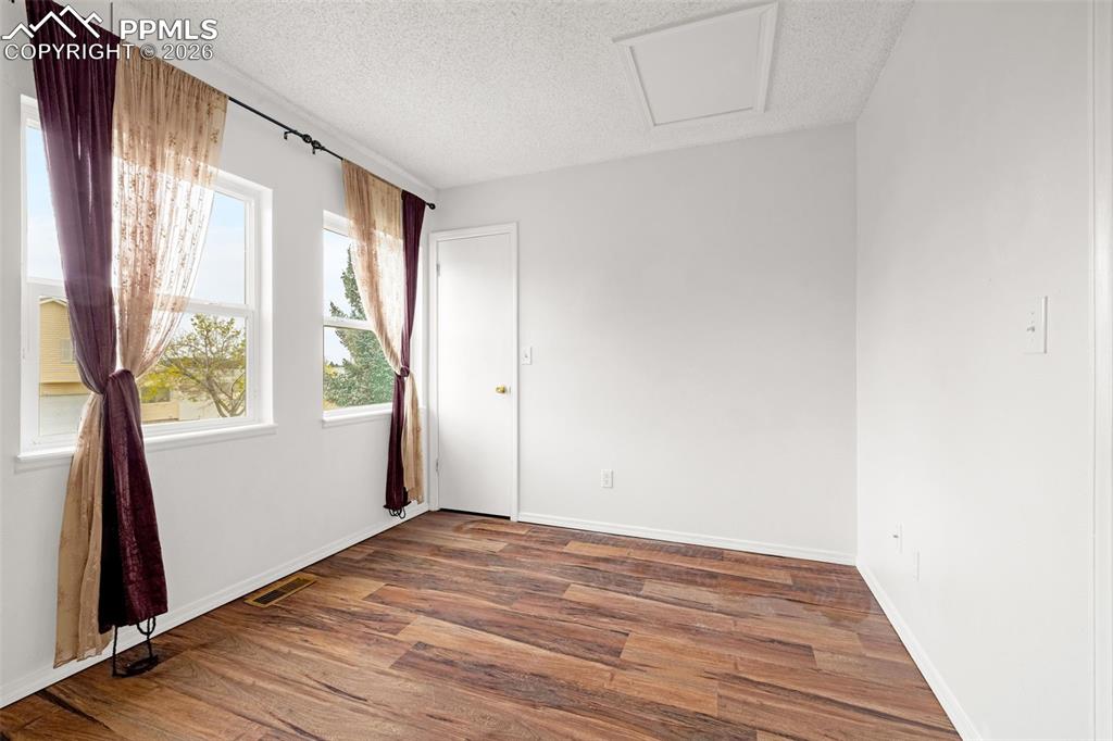 Image 13 of 29: Bedroom