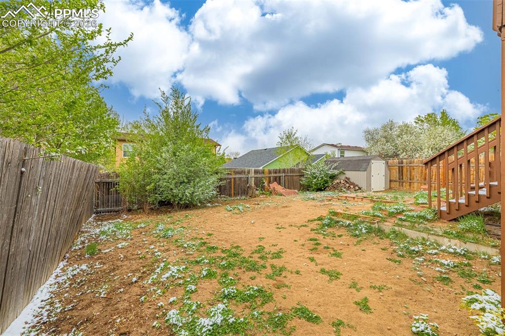 Image 29 of 29: Yard