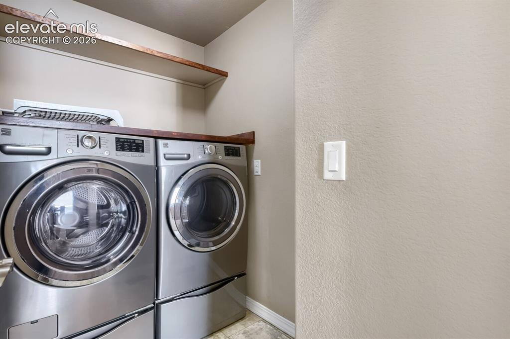 Image 18 of 31: Laundry
