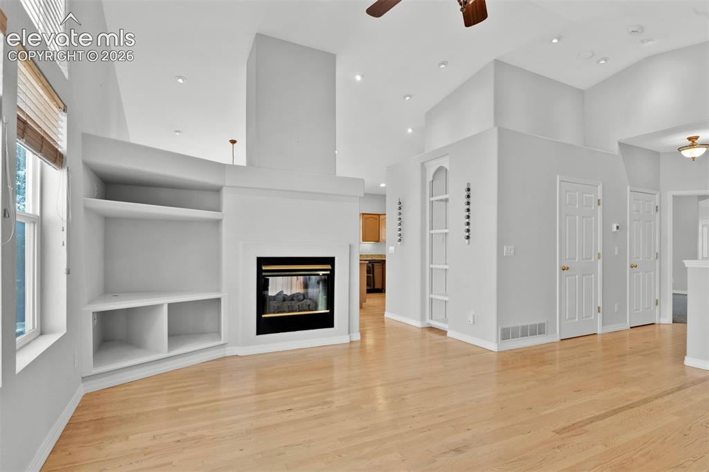 Image 15 of 50: Living Room