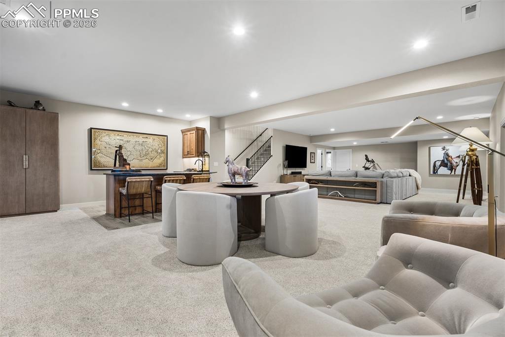 Image 35 of 50: Living Room