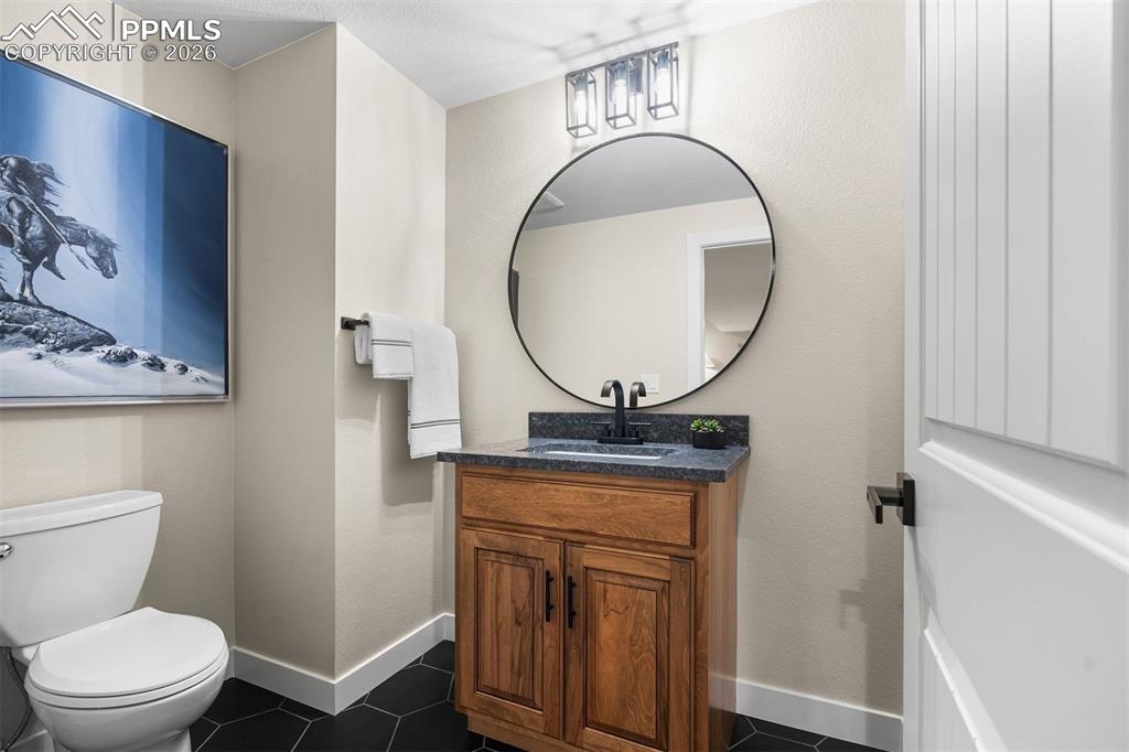 Image 38 of 50: Bathroom