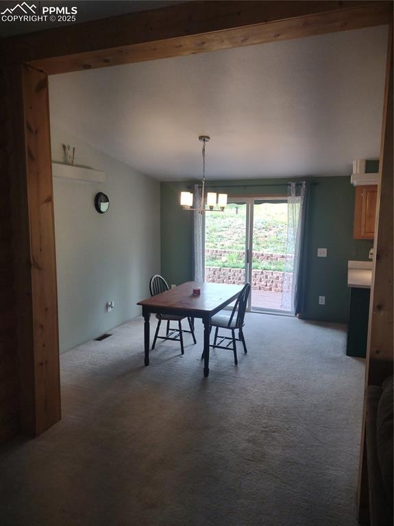 Image 12 of 44: Dining Area