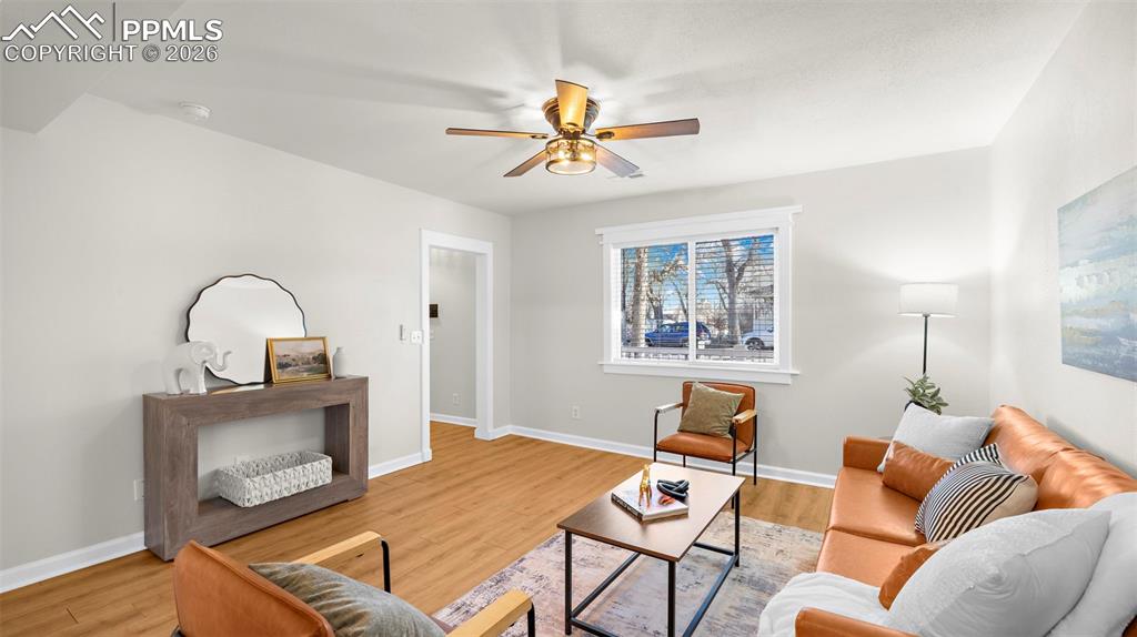 Image 11 of 40: Living Room