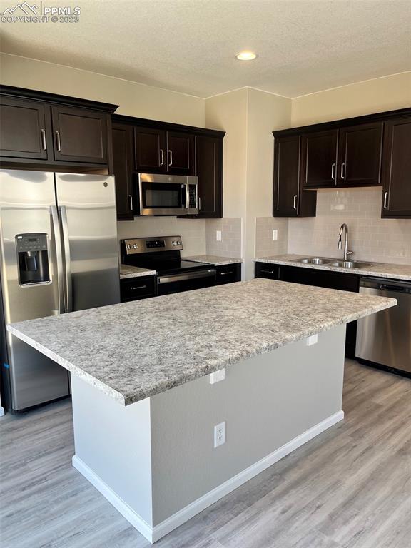 Listing 3888405, Image 2 of 6