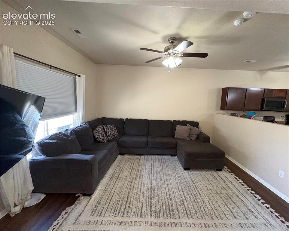 Image 2 of 17: Living Room