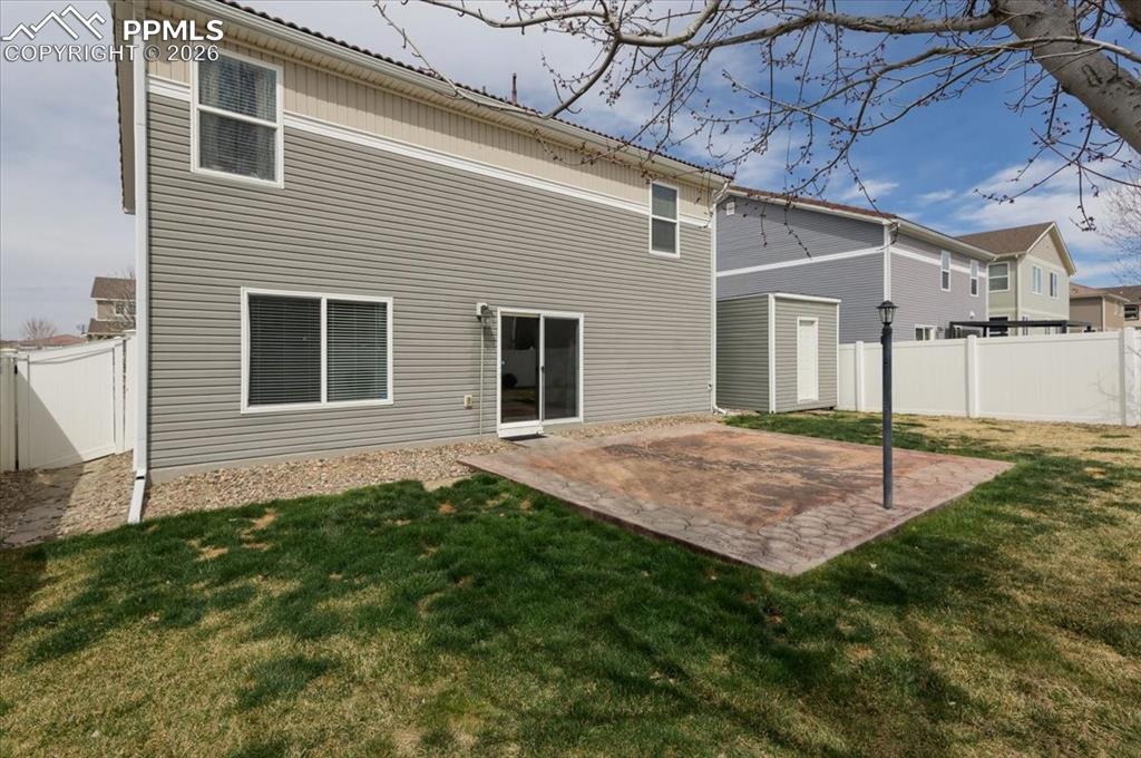 Image 19 of 22: Back of Structure