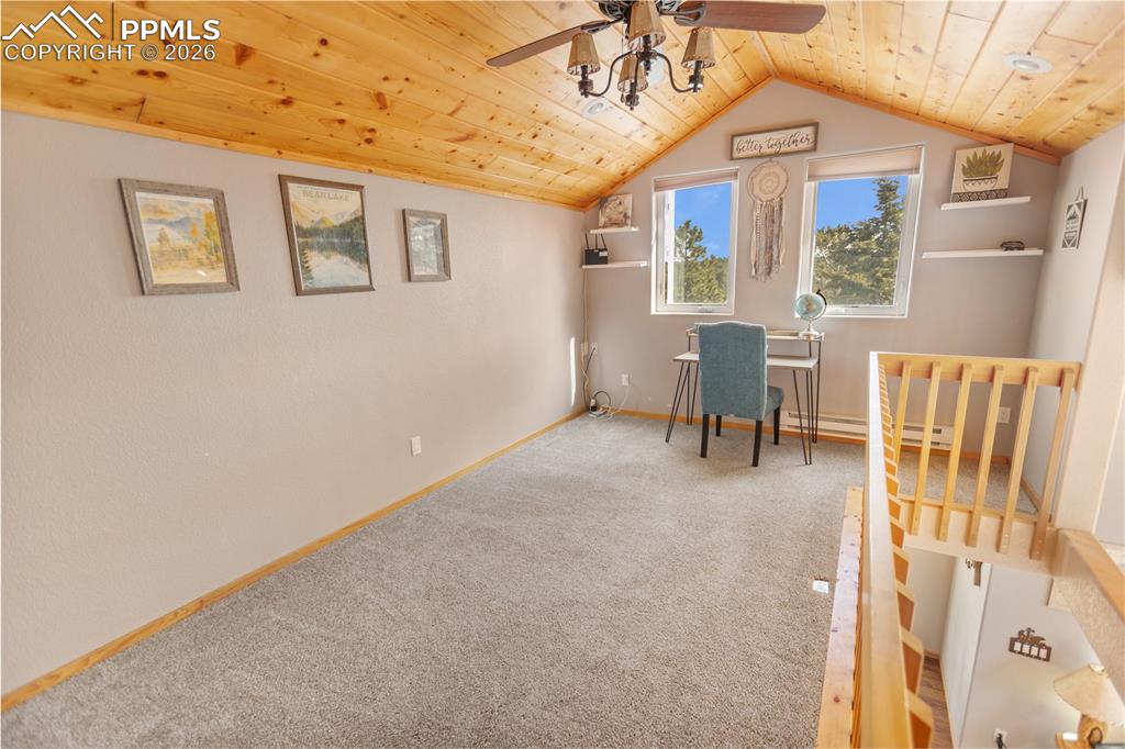 Image 9 of 27: Loft office