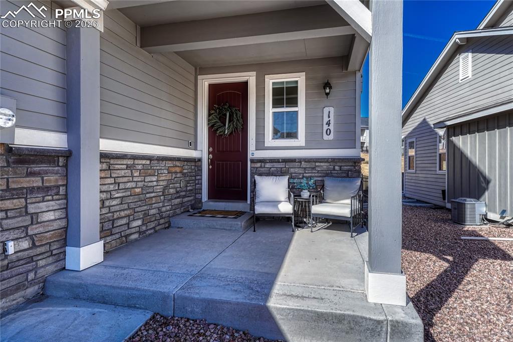 Image 2 of 50: Entry