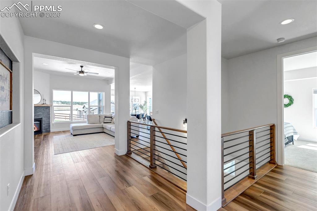 Image 5 of 43: Entrance Foyer