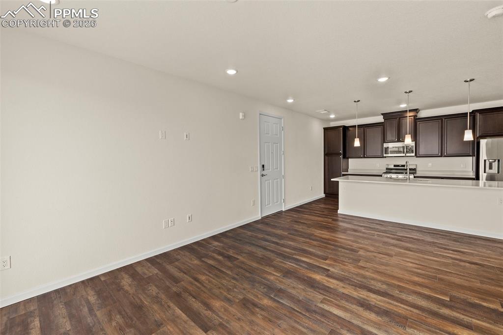 Image 3 of 33: Kitchen