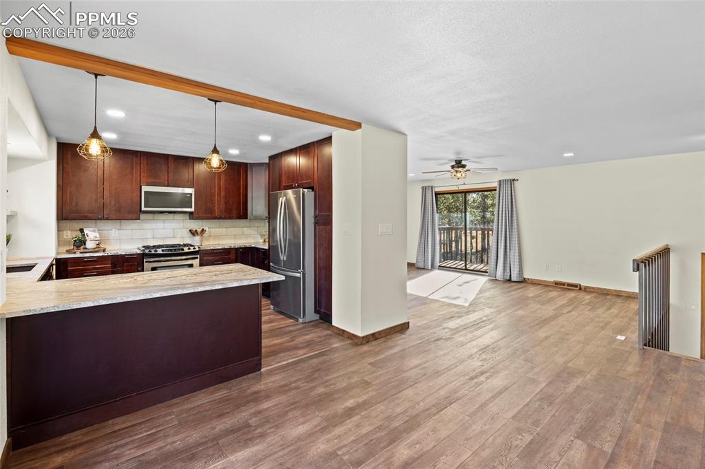 Image 13 of 42: Kitchen