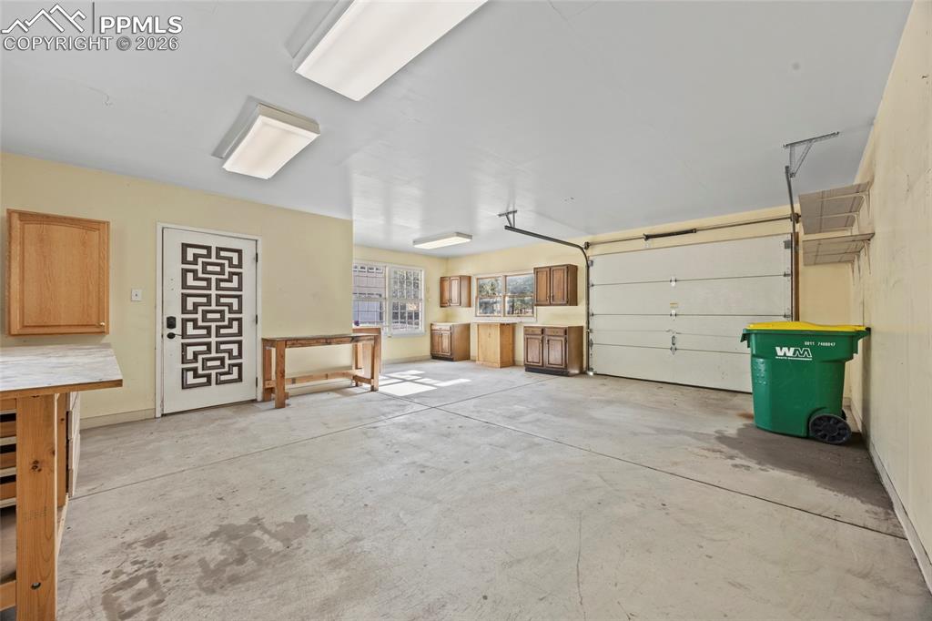 Image 32 of 42: View of garage