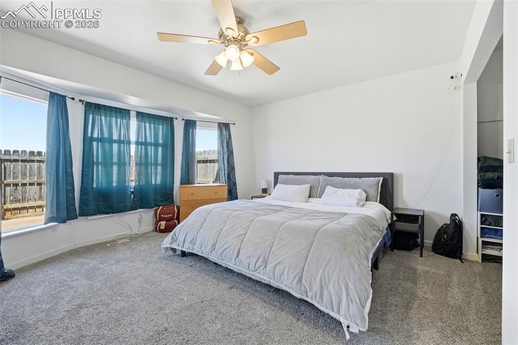 Image 15 of 41: Bedroom