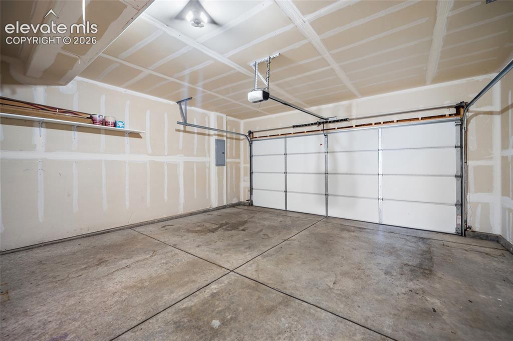 Image 19 of 29: Large 2-Car Garage