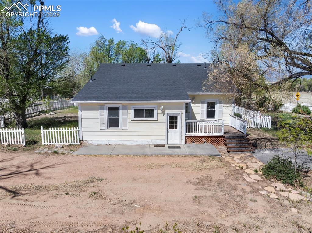 Image 4 of 45: Front of Structure