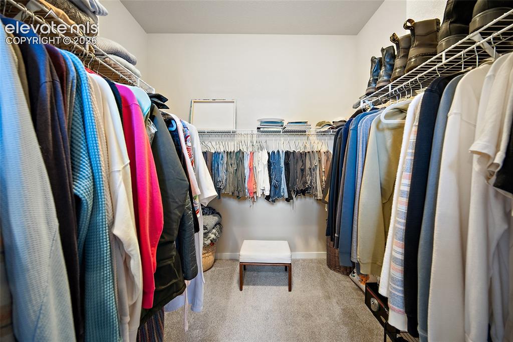Image 18 of 42: Closet