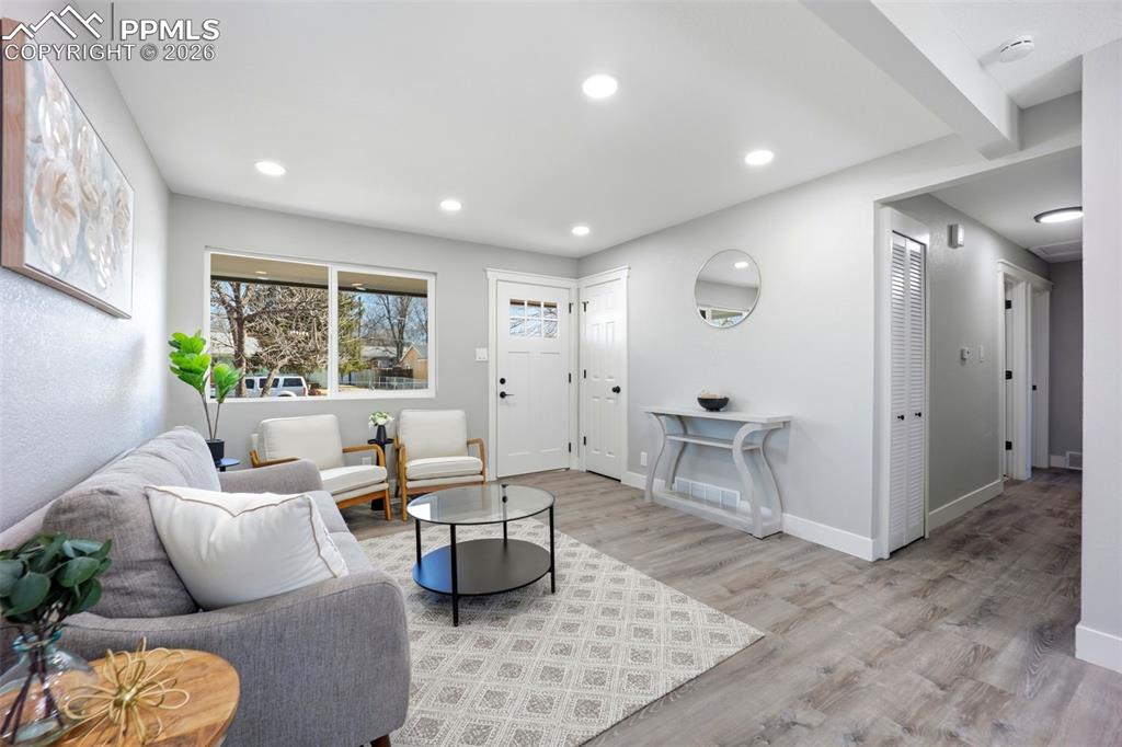 Image 17 of 39: Living Room