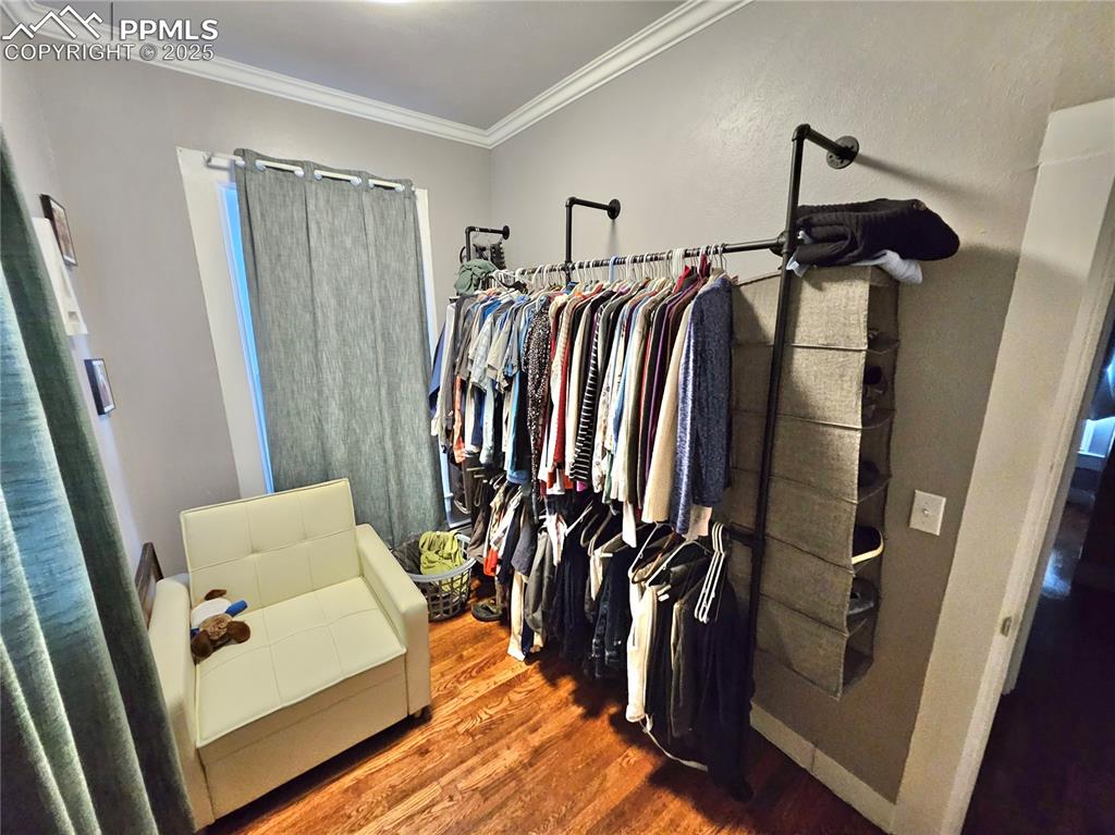 Image 10 of 48: Closet