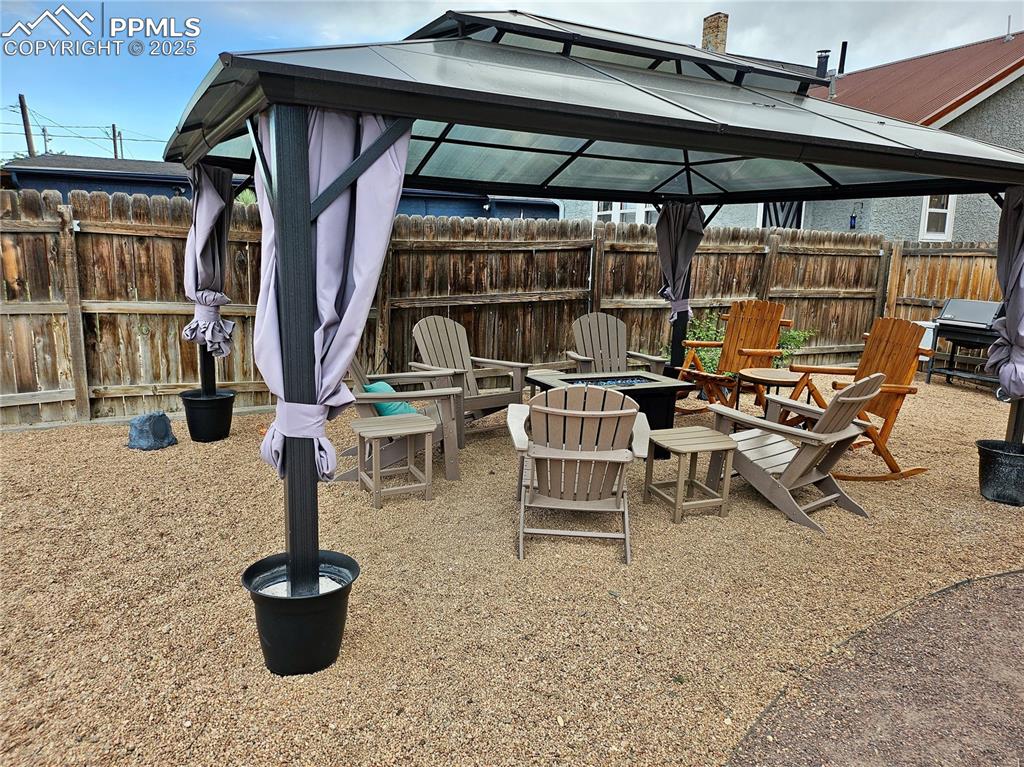 Image 22 of 48: Patio