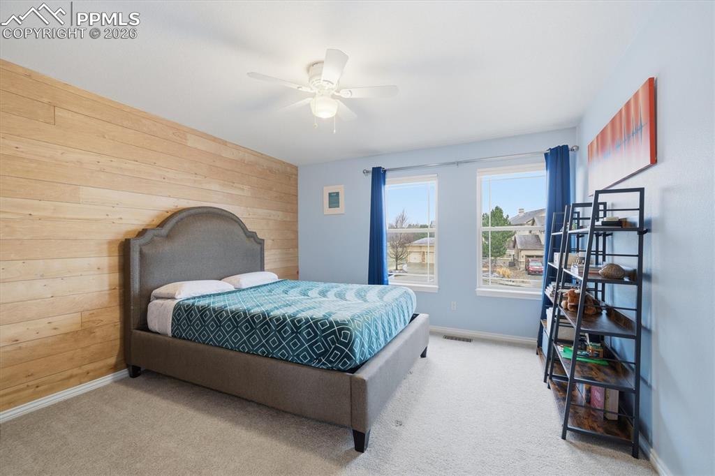 Image 28 of 50: Upper secondary bedroom