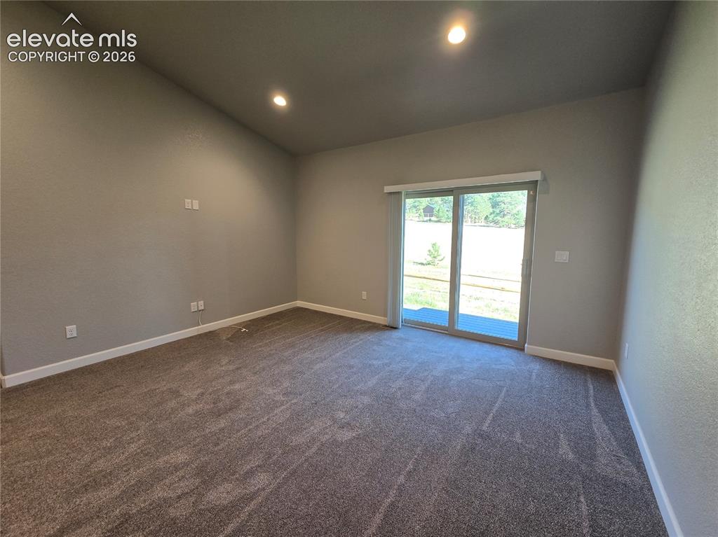 Image 11 of 33: Living Room