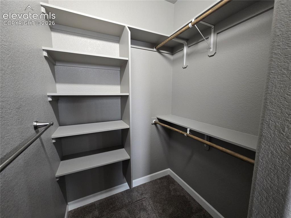 Image 17 of 33: Closet