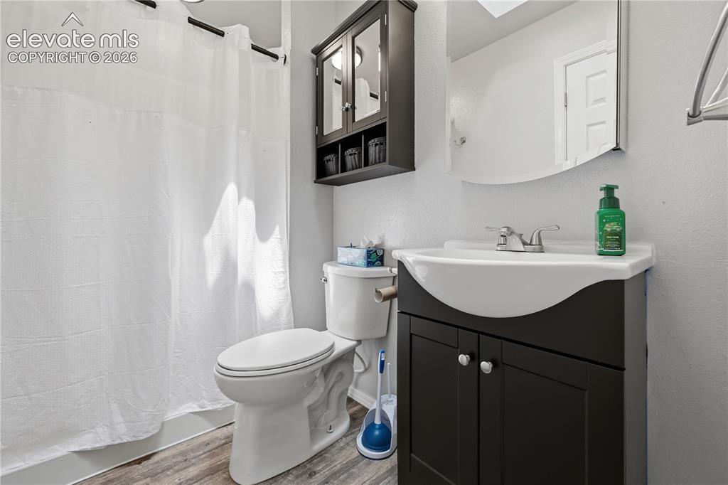 Image 12 of 15: Upper level 3/4 Bathroom