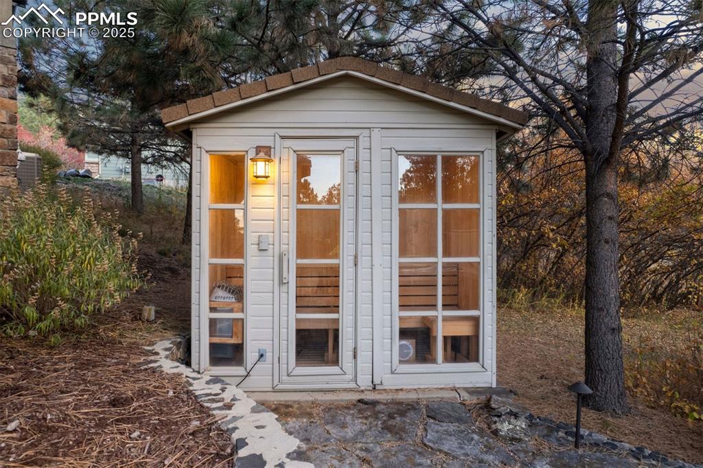 Image 23 of 50: View of shed